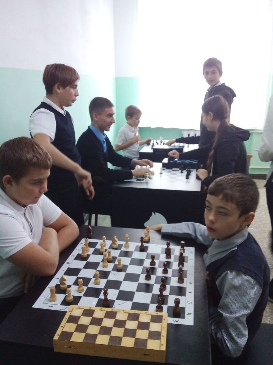 соревнования  по шахматам Белая ладья